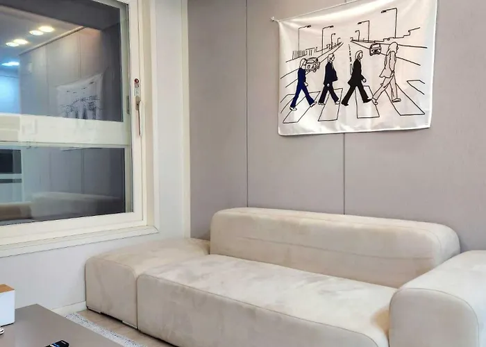 양평역 도보 2분 투베드룸 Two-bedroom 9 Apartment Seoul
