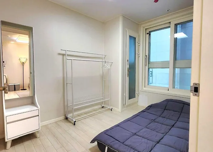 양평역 도보 2분 투베드룸 Two-bedroom 9 Apartment Seoul