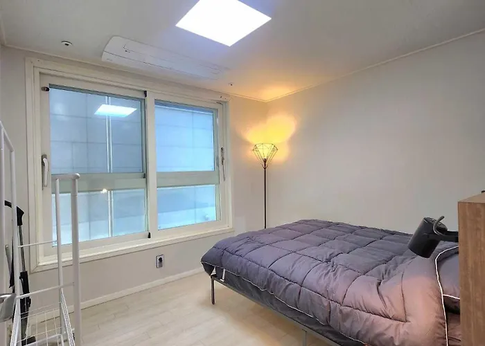 양평역 도보 2분 투베드룸 Two-bedroom 9 Apartment Seoul