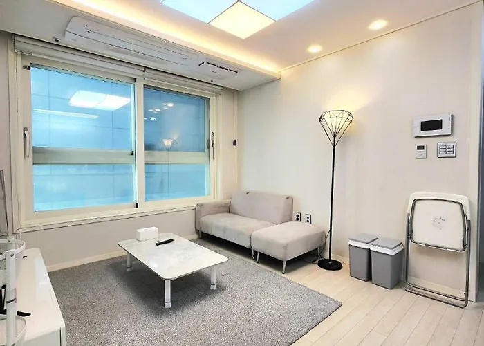 양평역 도보 2분 투베드룸 Two-bedroom 9 Apartment Seoul